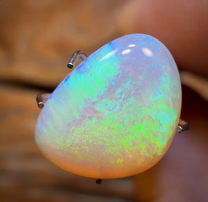 2.9cts - Lightning Ridge Crystal Opal