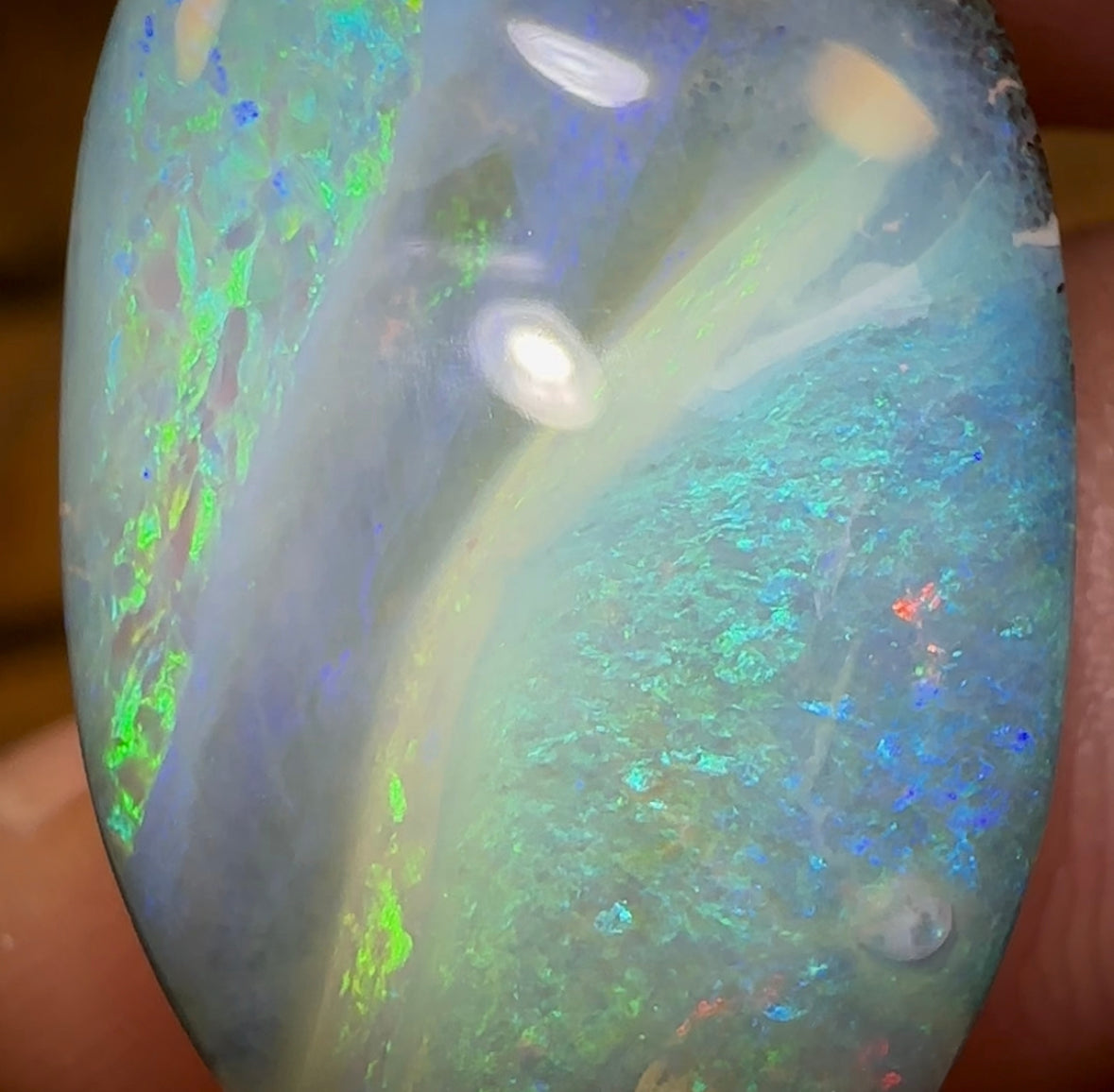 18.6cts - “Currents” Queensland Boulder Seam Opal - Opal Whisperers