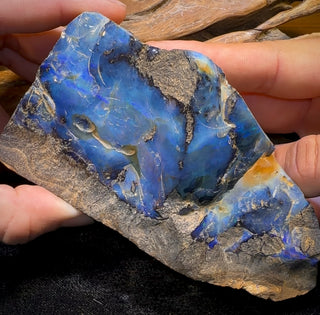 747,5 g – Großes Rohopal-Exemplar aus der Boulder-Naht in Queensland