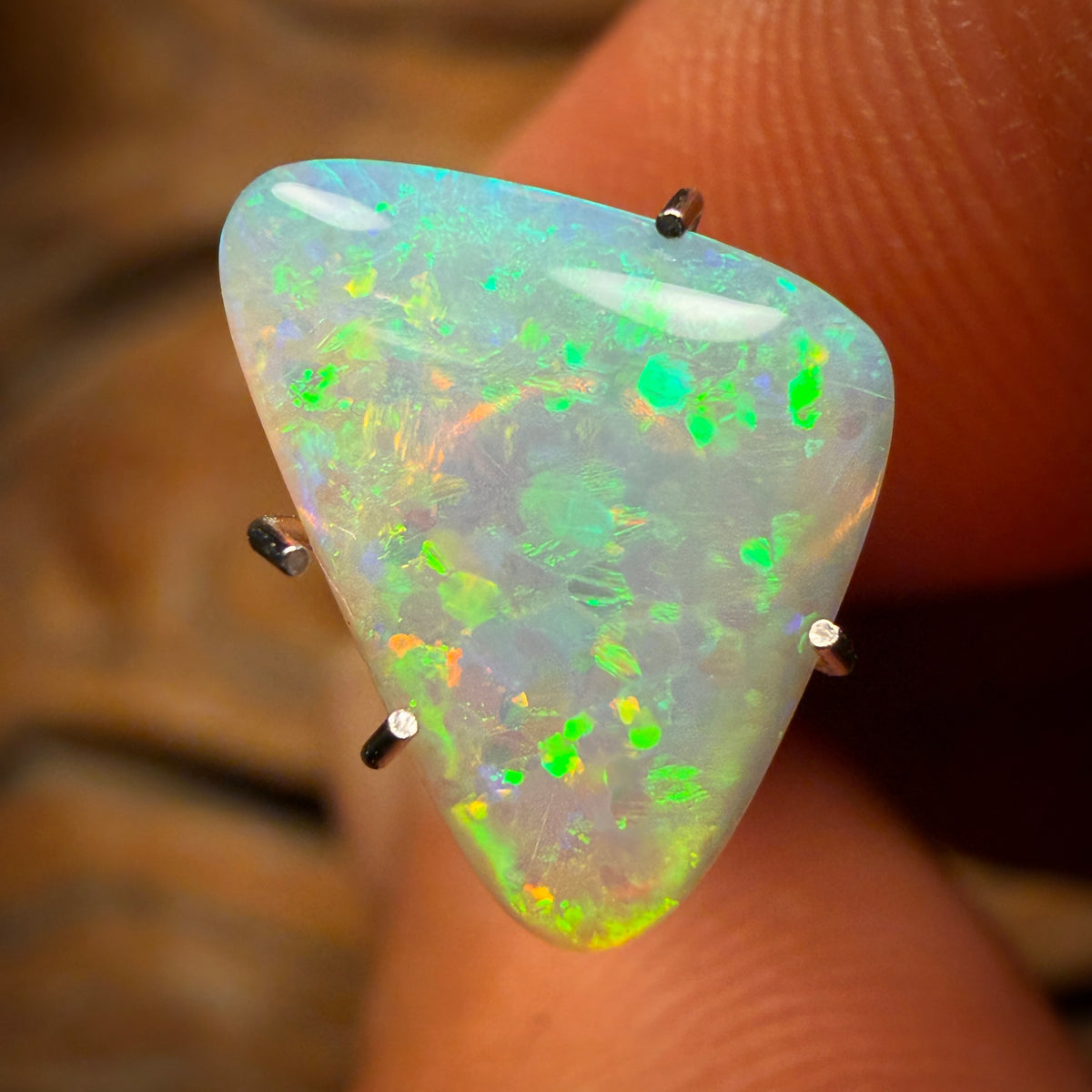 2cts - Lightning Ridge Light Opal