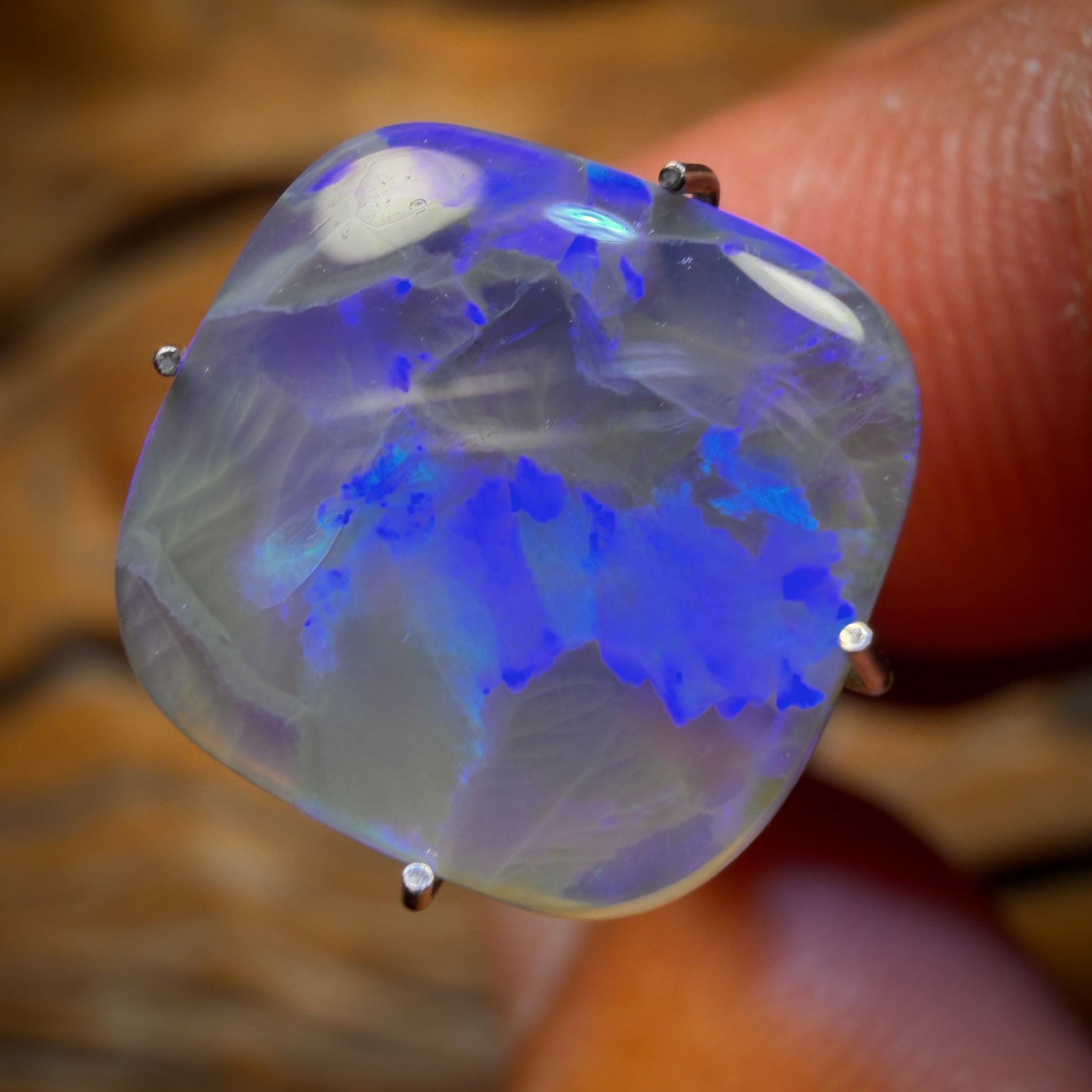 3.1cts - Lightning Ridge Dark Opal