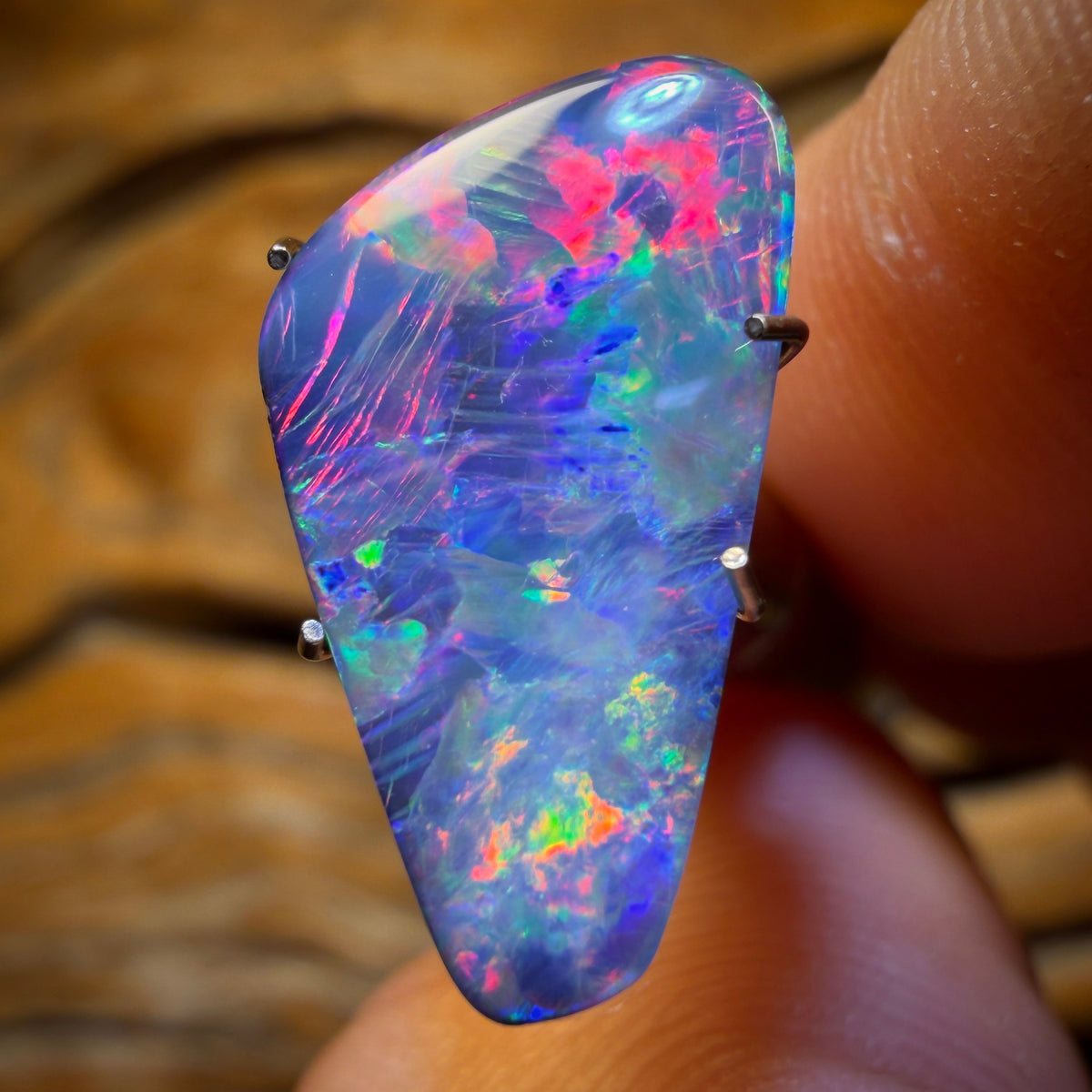 3.2cts - Australian Boulder Opal Doublet