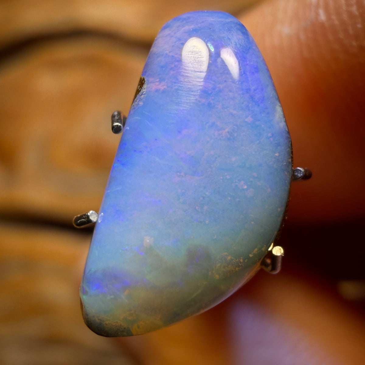 3.4cts - Queensland Boulder Seam Opal from Winton