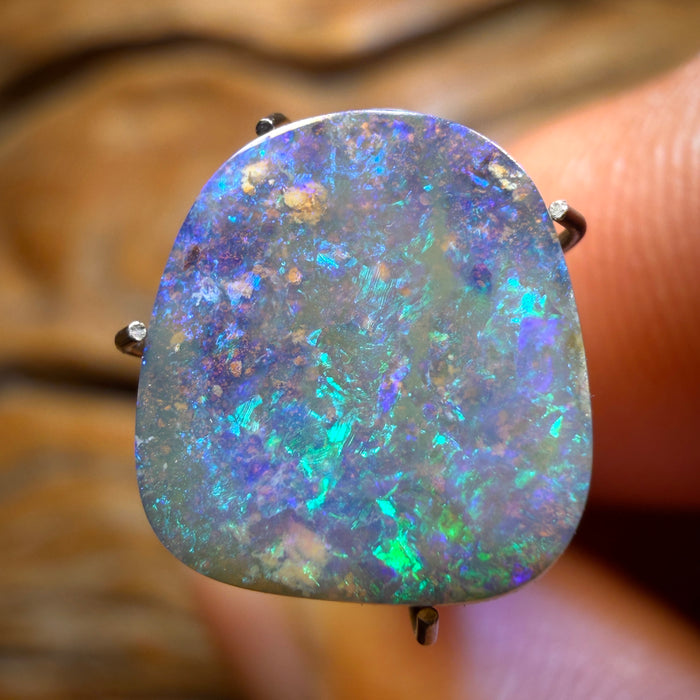3.5cts - Queensland Boulder Seam Opal from Winton