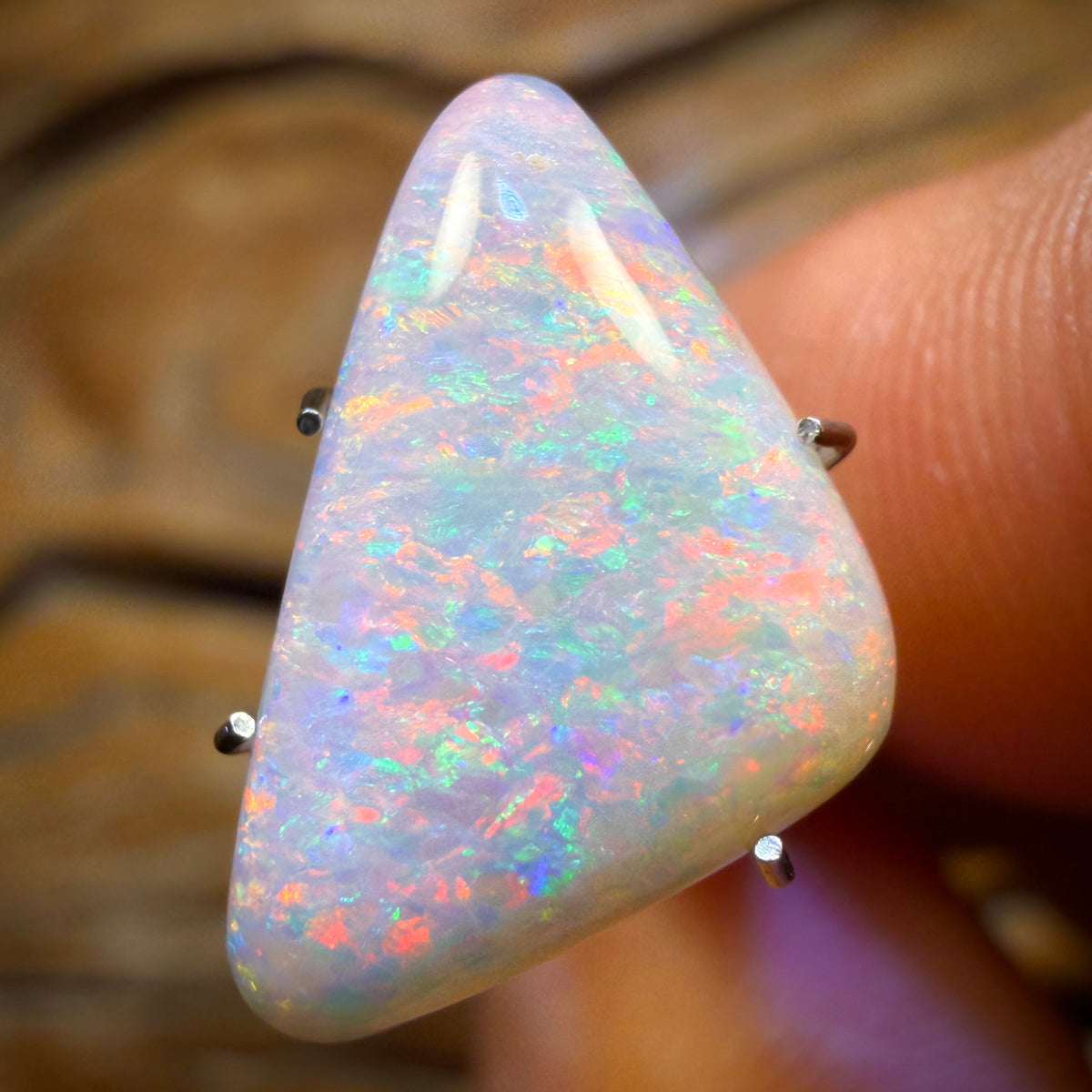 3.5cts - South Australian White Opal from Coober Pedy