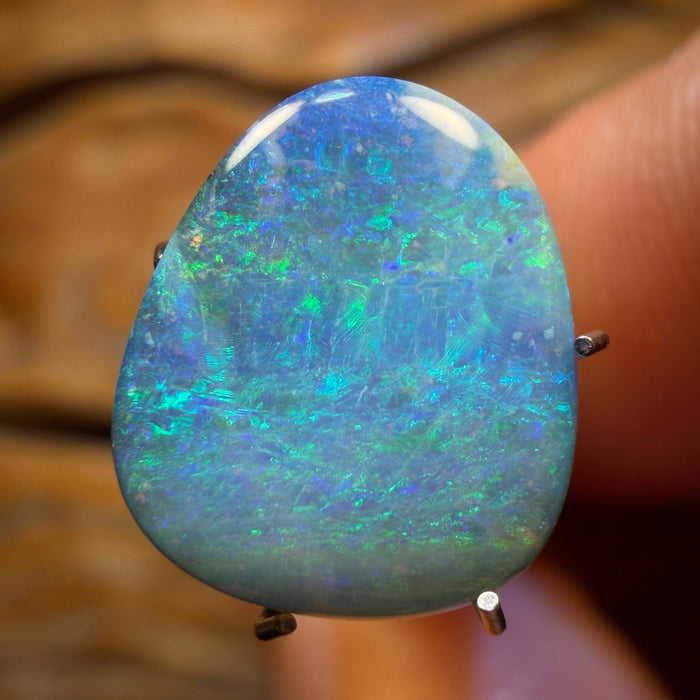 3.9cts - Queensland Boulder Seam Opal from Winton