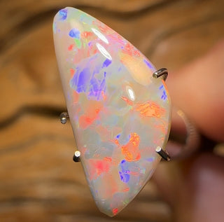 2,9 ct – Lightning Ridge Dark Opal