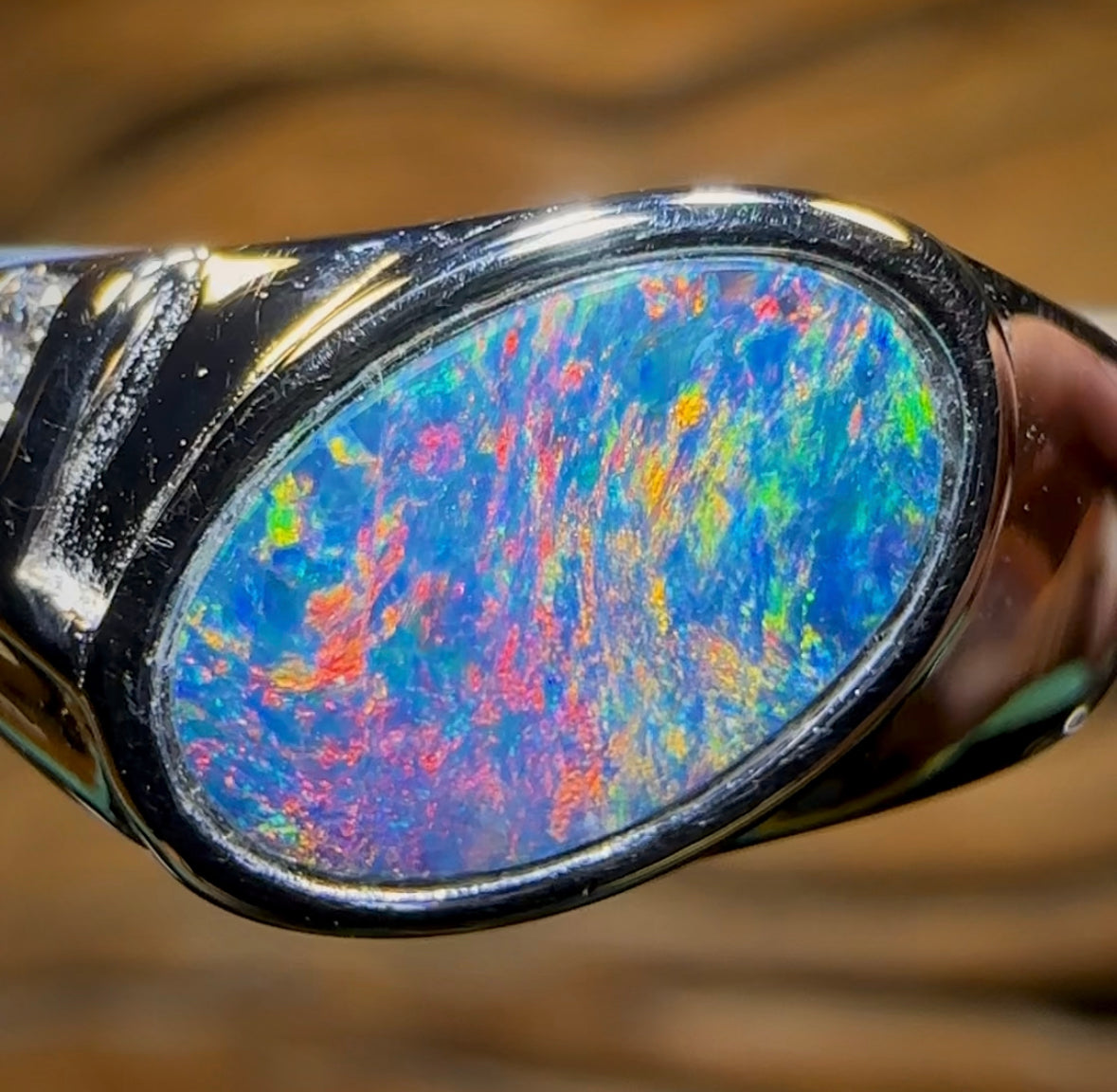 Sterling Silver - Unisex Queensland Boulder Opal Doublet Ring - Opal Whisperers