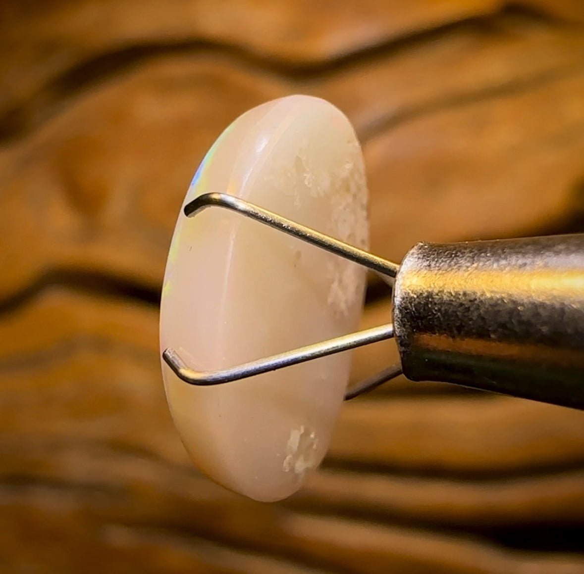 3.85cts - Top South Australian White Opal