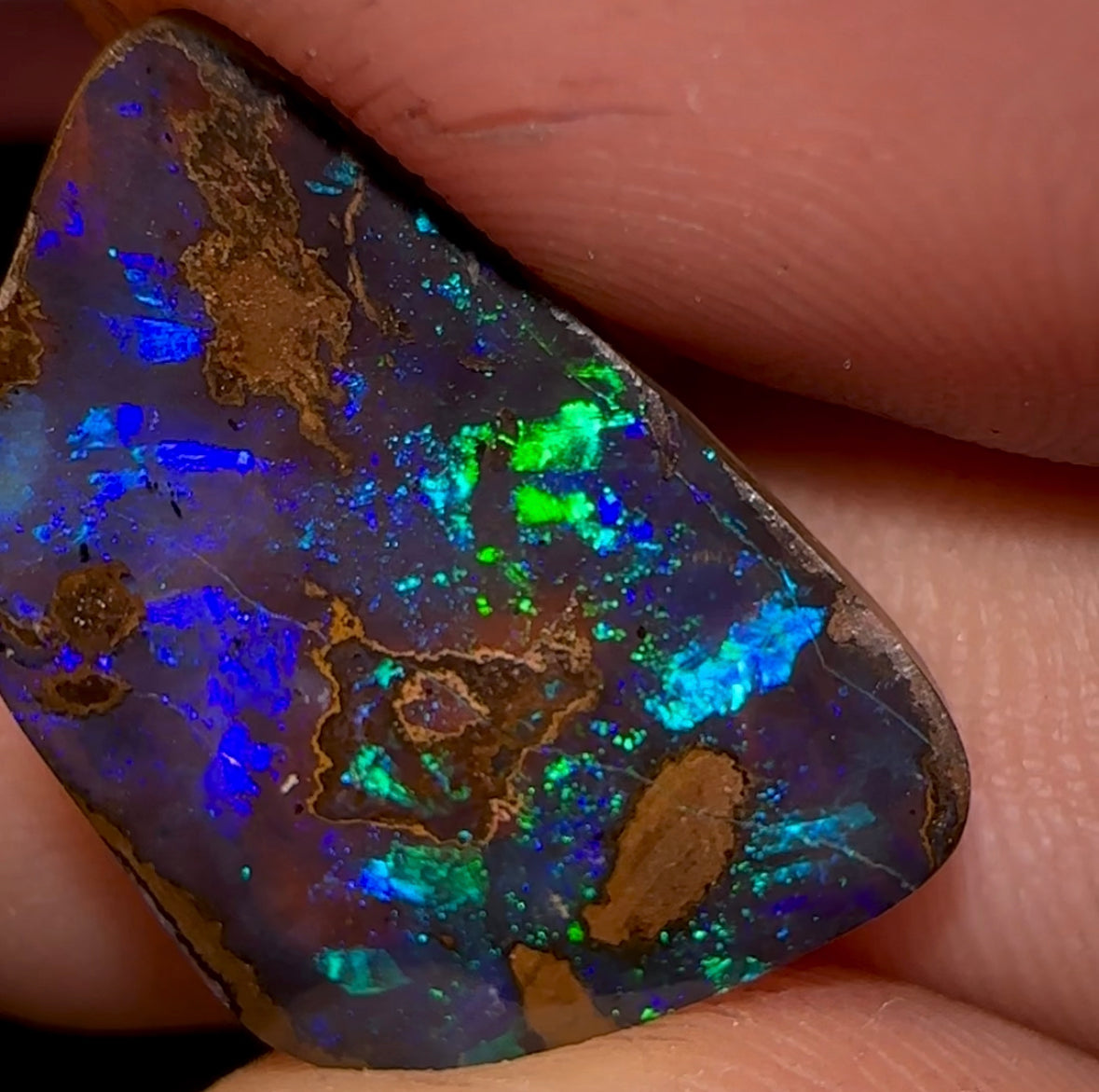 Black boulder deals opal