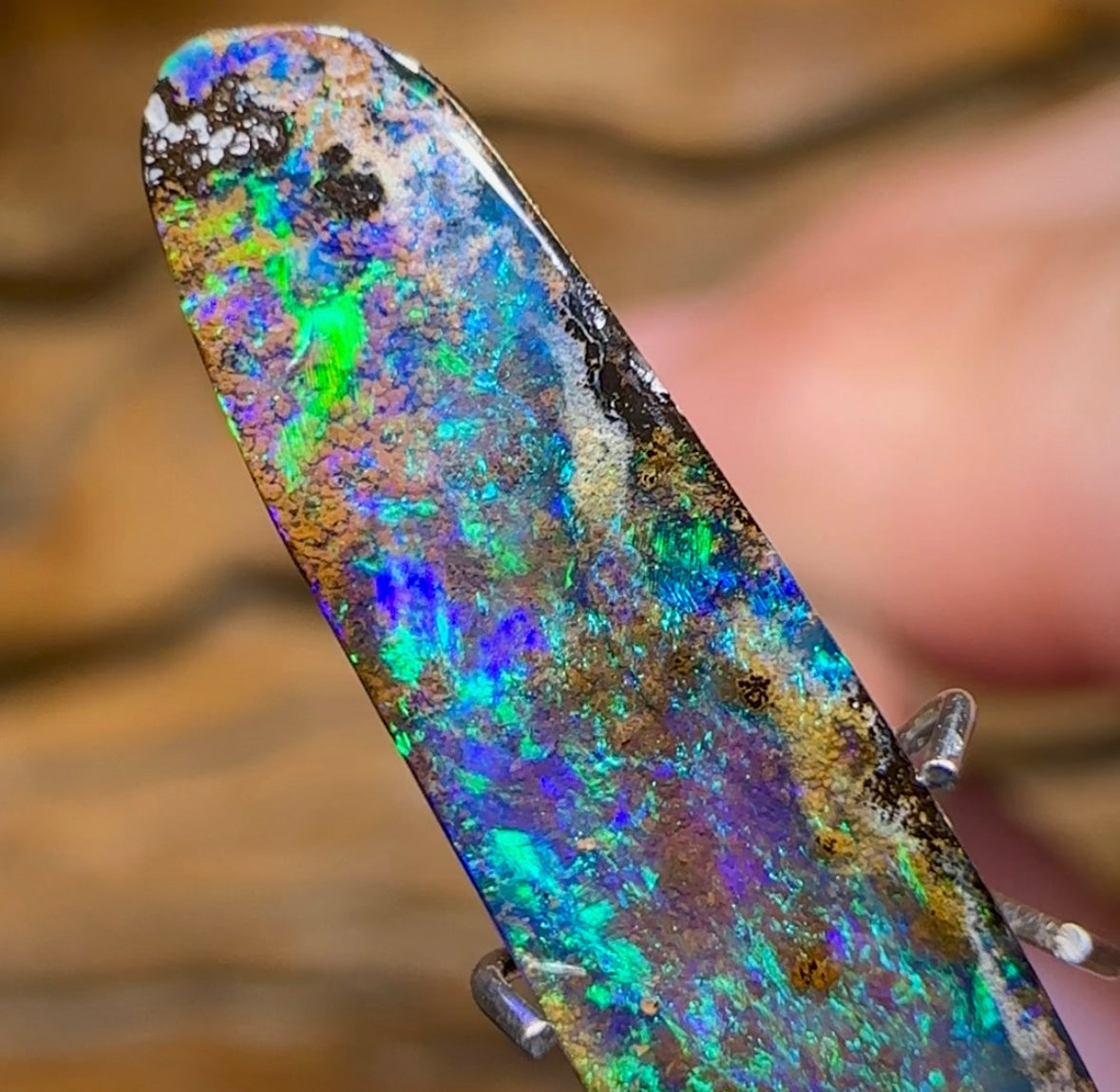 4.6cts - Australian Boulder Seam Opal - Opal Whisperers