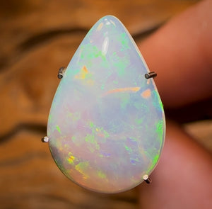 2.35cts - Lightning Ridge Crystal Opal
