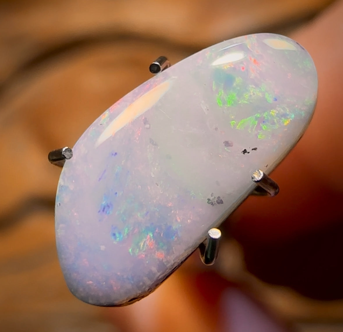 1.7cts - Queensland Boulder Seam Opal