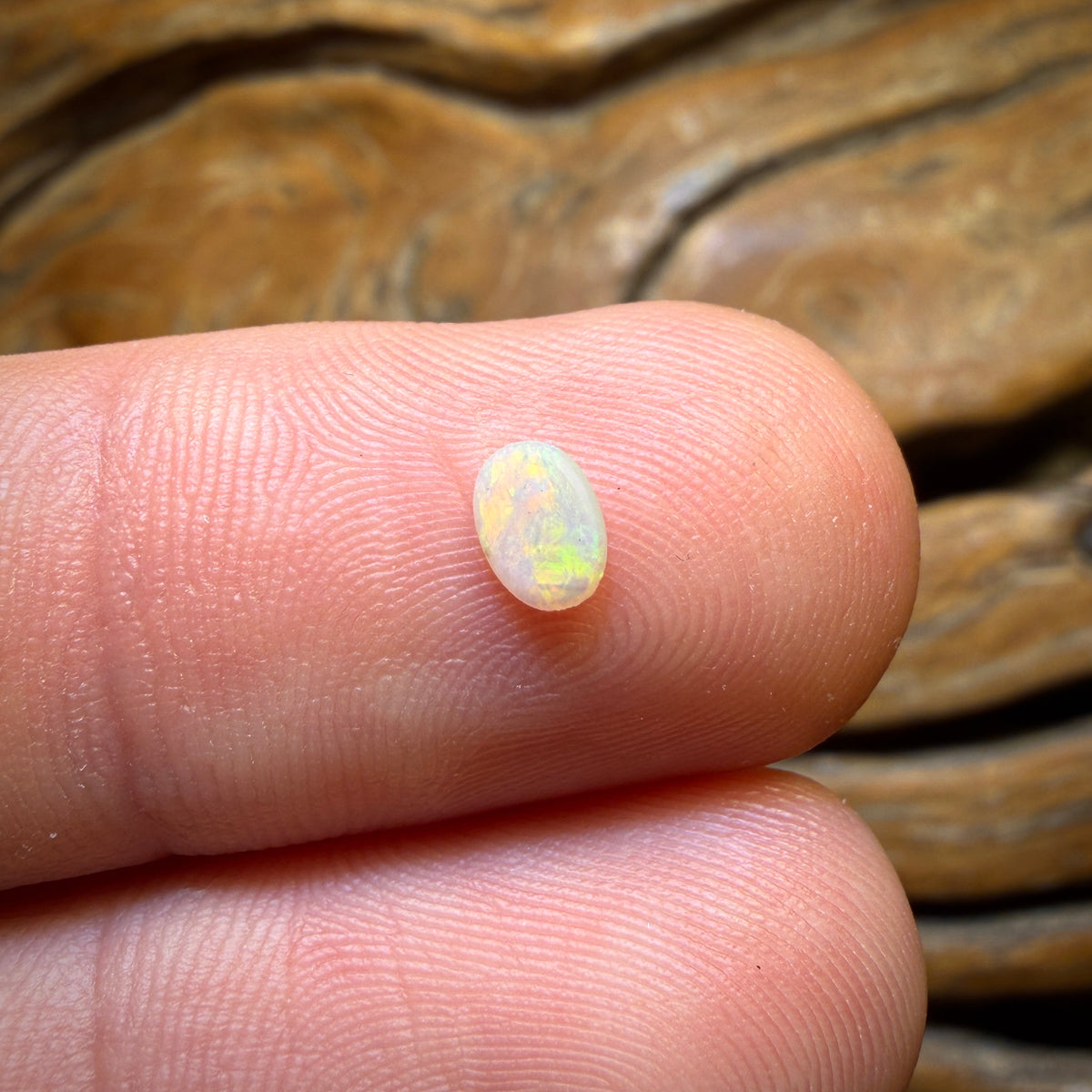 0.1cts - Südaustralischer weißer Opal aus Coober Pedy