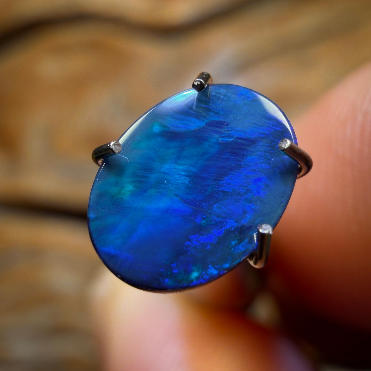 Bargain Card! 1.1cts - Australian Boulder Opal Doublet