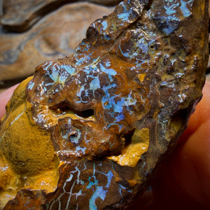 Dad Card! 1110cts - Large Queensland Boulder Opal Rough Piece. Bubble Band