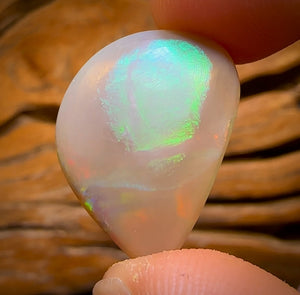 20.4cts - GEM South Australian Dark Opal. Multicolours!