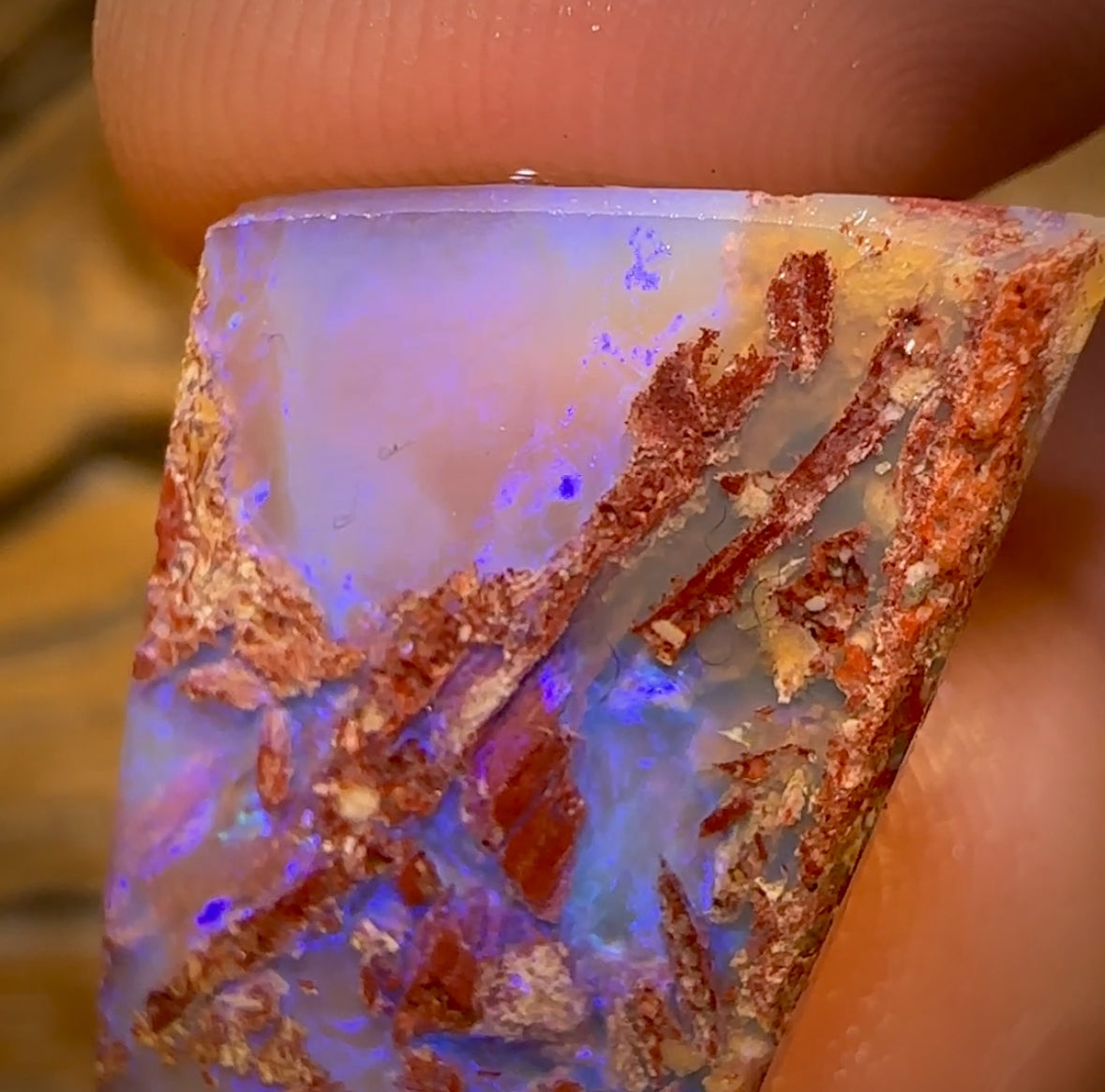 27.9cts - Boulder Pipe Opal Rub. Australian Opal