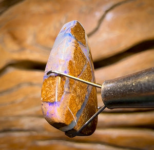 9.3cts - “Islands from above” Queensland Boulder Seam Opal