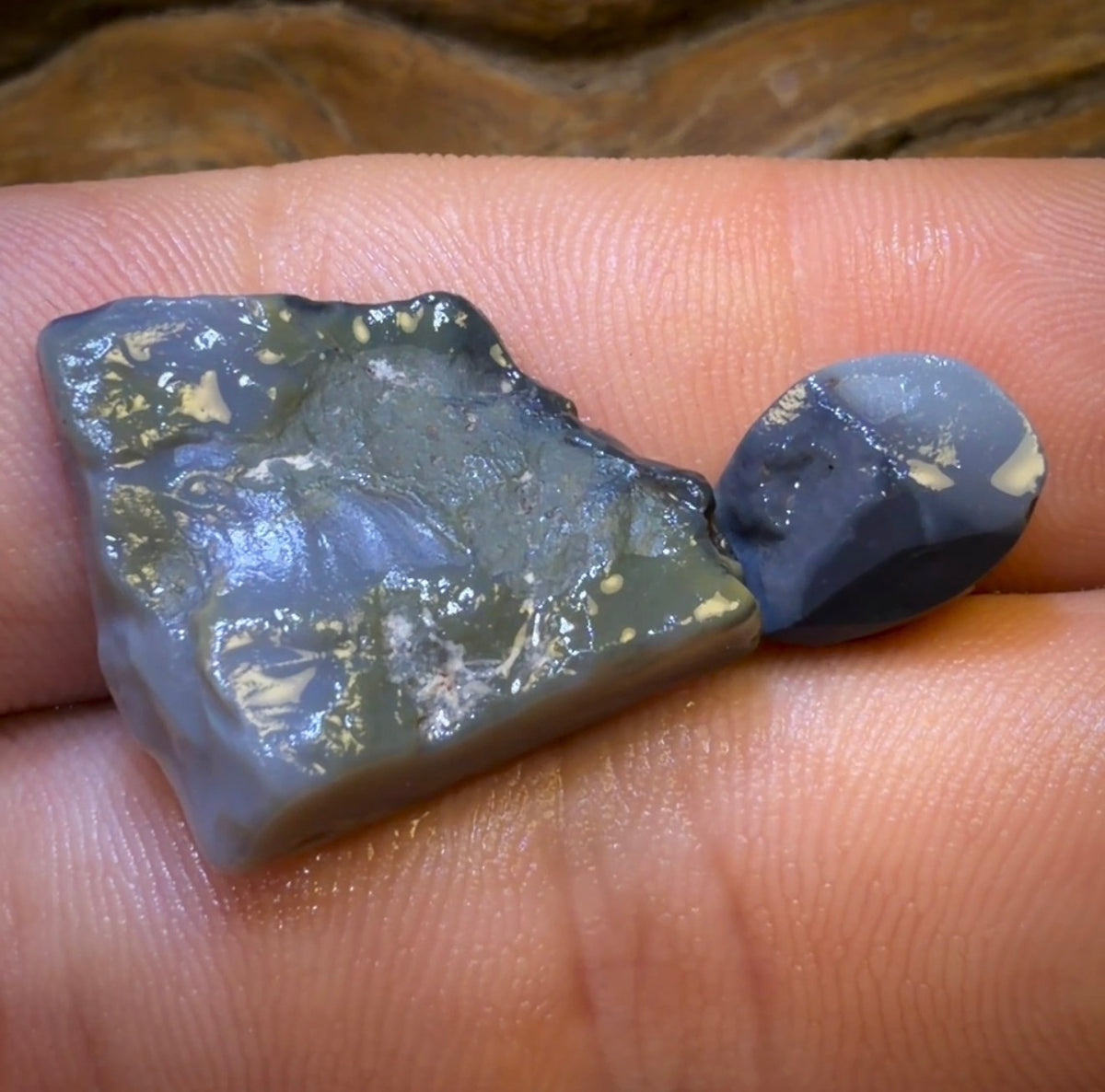 🔒  21.1cts - 2x Lightning Ridge Opal Rough Parcel