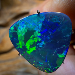 Dad Wildcard! 5.4cts - Top Australian Boulder Opal Doublet