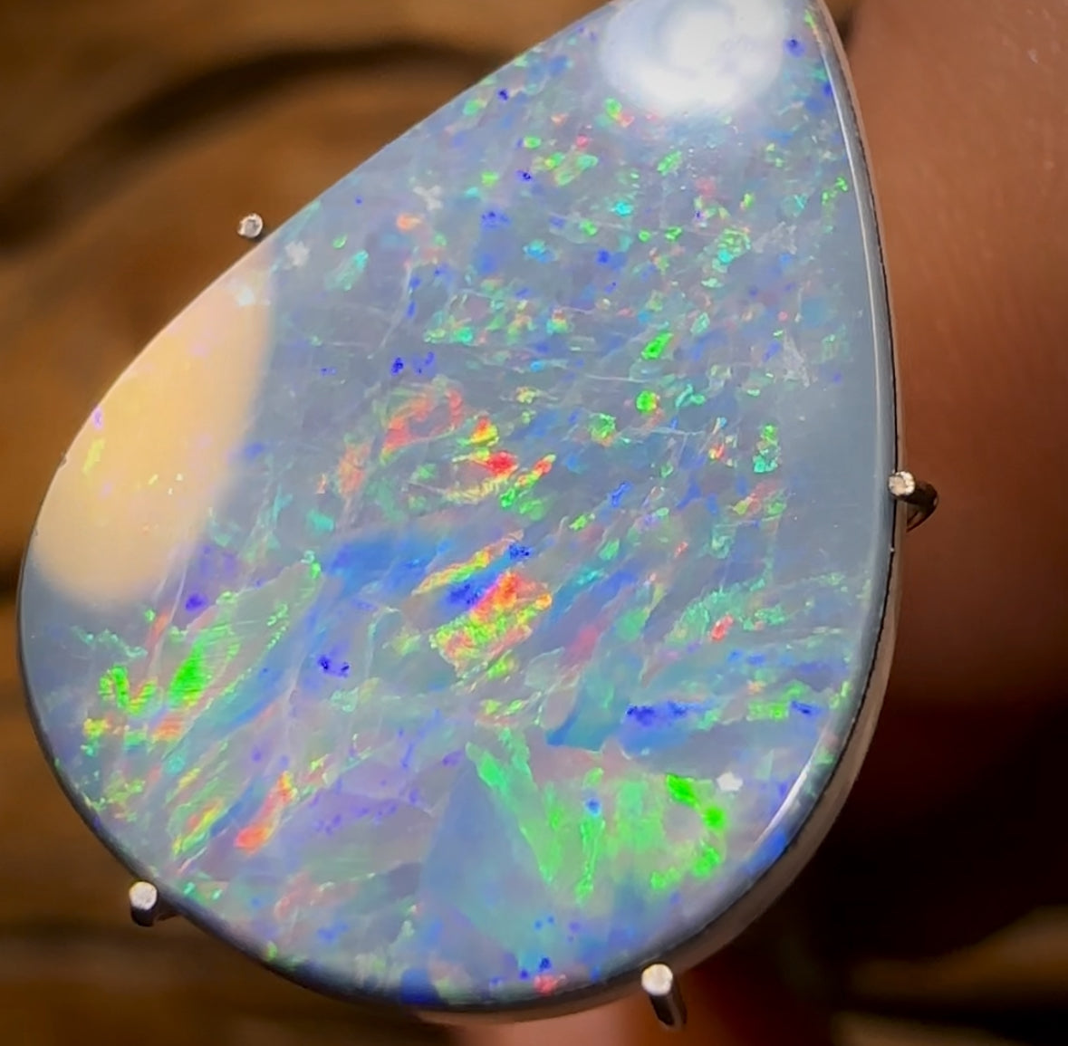 5.5cts - Teardrop Lightning Ridge Opal Doublet