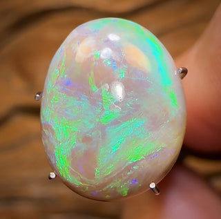 4,95 ct – Edelstein Lightning Ridge Dunkler Opal