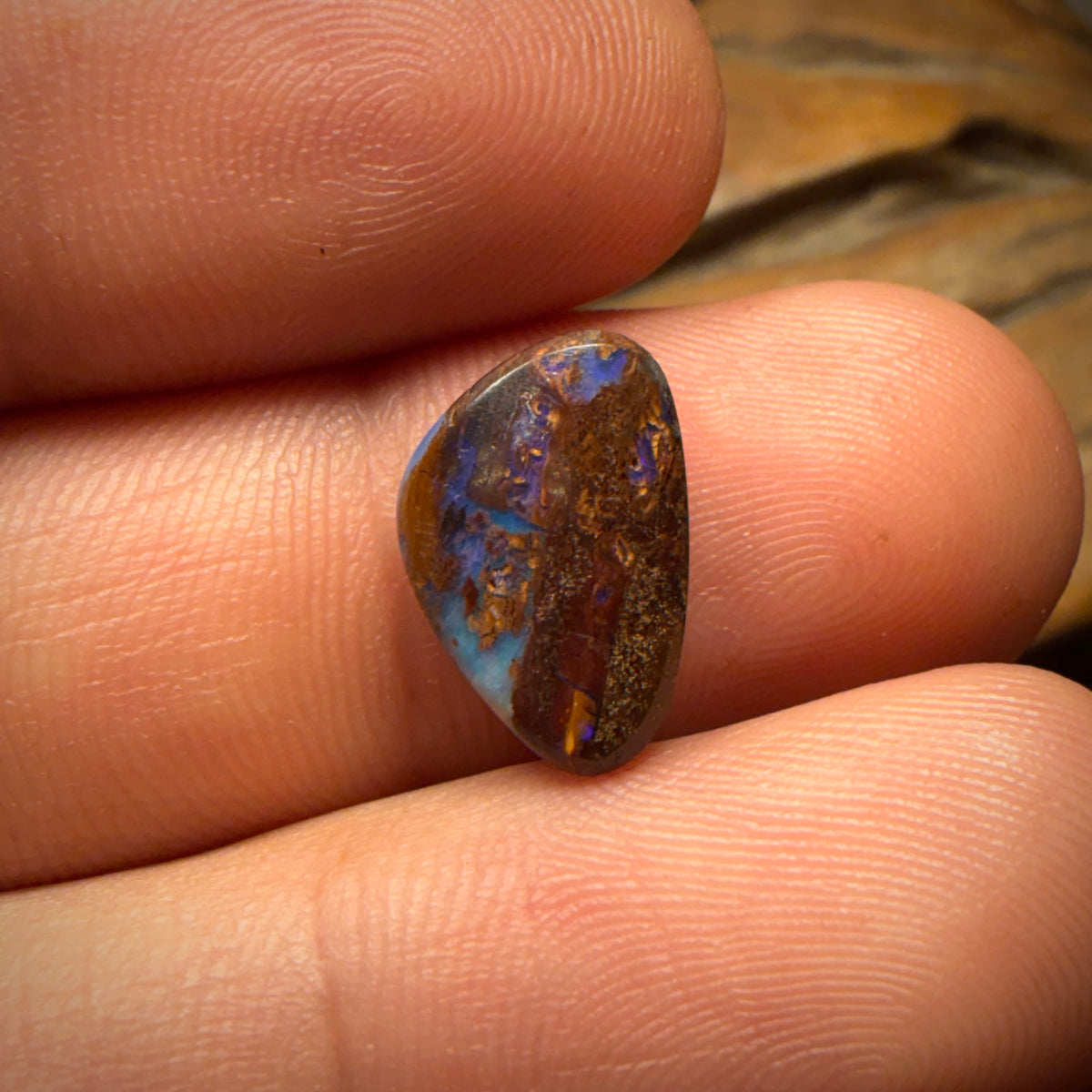 4.1cts - Queensland Boulder Seam Opal. Australian Opal