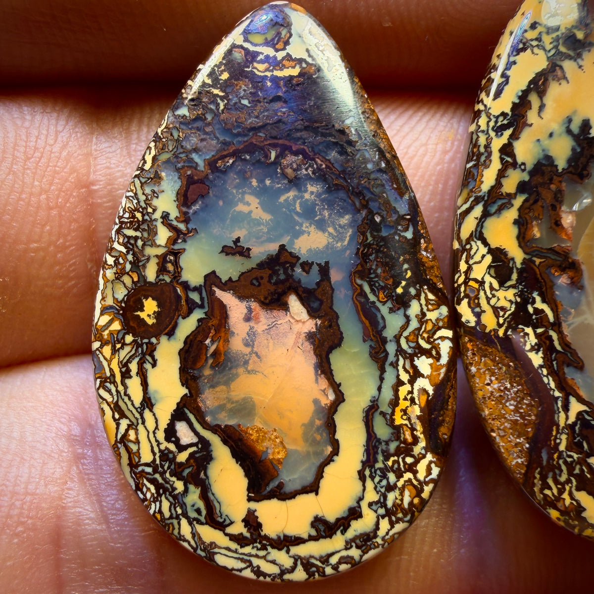 🔨 AUCTION 🔨 No Reserve 59.9cts - Yowah Nut Partial Crystal Centre Pair Polished