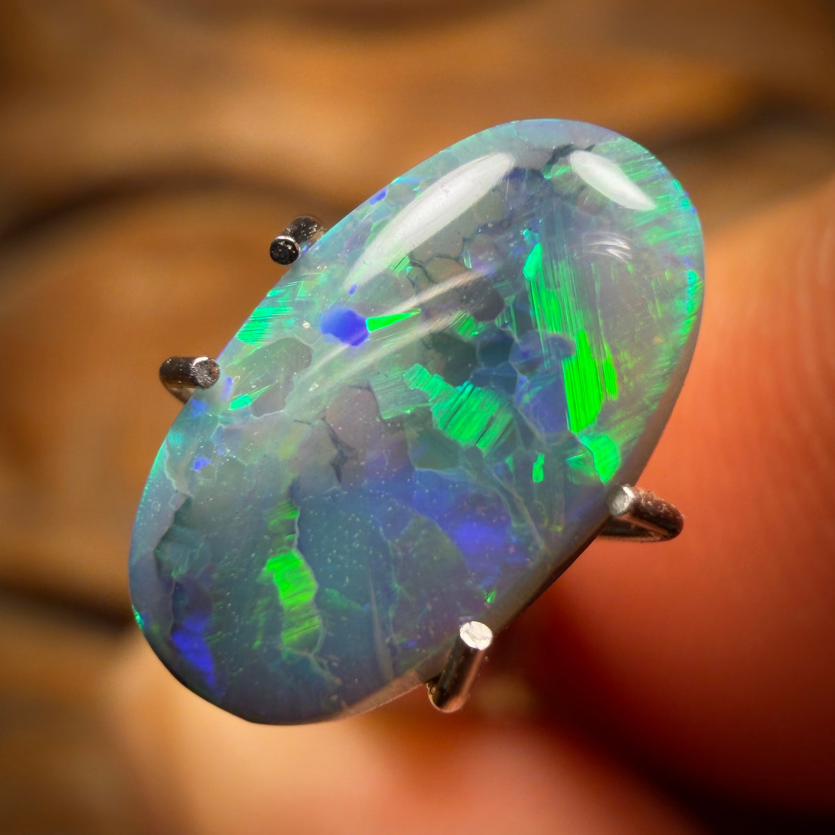 1.1cts - Lightning Ridge Black Opal