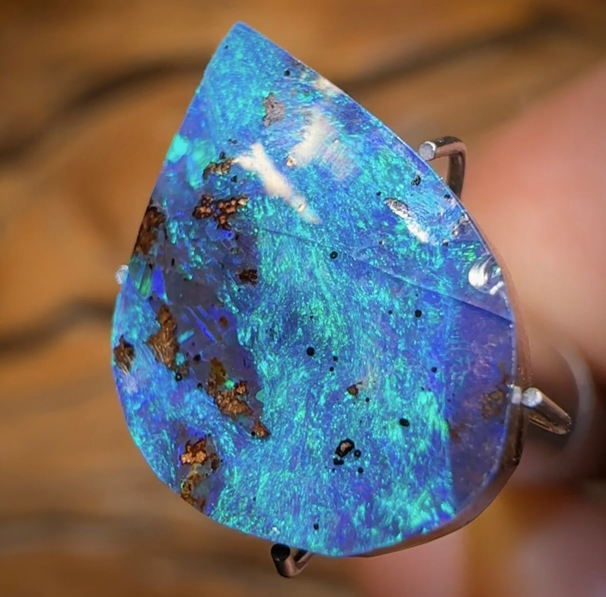 3.6cts - Queensland Boulder Seam Australian Opal For Recutting - Opal Whisperers