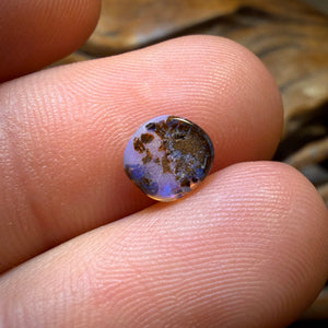 Half Price Card! 1.05cts - Queensland Boulder Seam Opal. Australian Opal