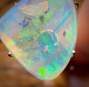 4.75cts - Rare South Australian Crystal Opal