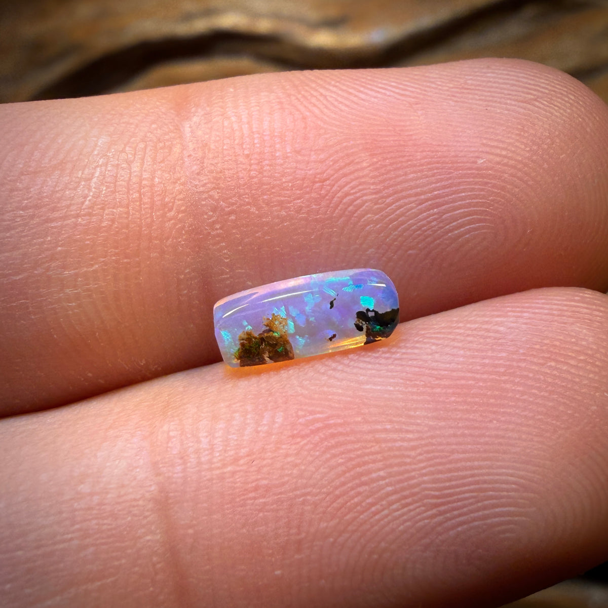 🔨 AUCTION 🔨 0.8cts - Solid Australian Boulder Pipe Crystal Opal