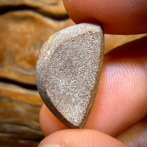 12,1 ct – Opal aus der Boulder Seam-Formation von Water Clouds, Queensland