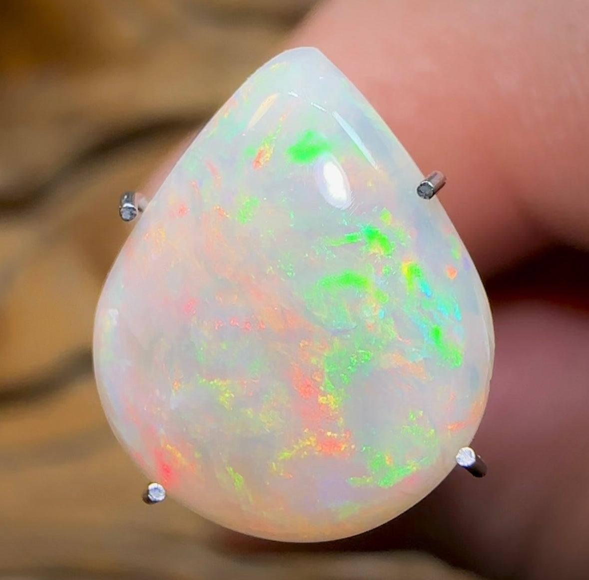 2.8cts - Lightning Ridge Crystal Opal - Opal Whisperers