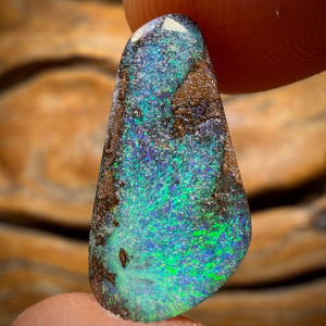 7.1cts - Queensland Boulder Seam Opal from Winton