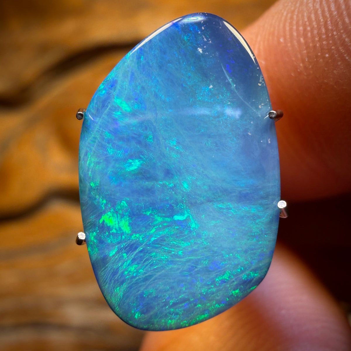4.1cts - Australian Boulder Opal Doublet