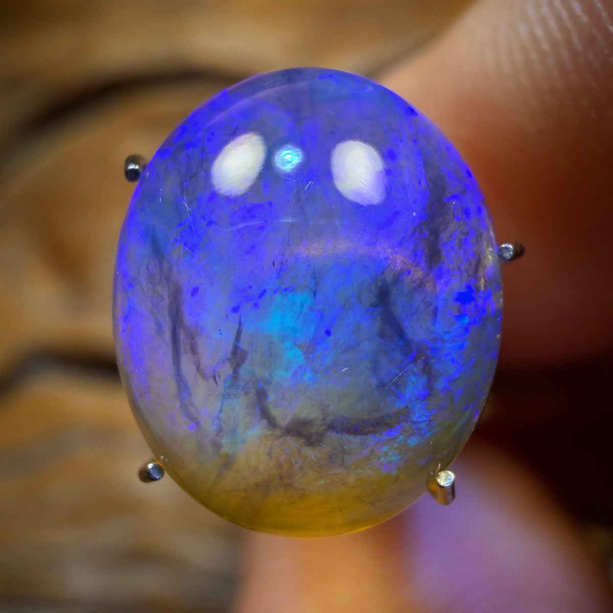 4.1cts - Lightning Ridge Crystal Opal