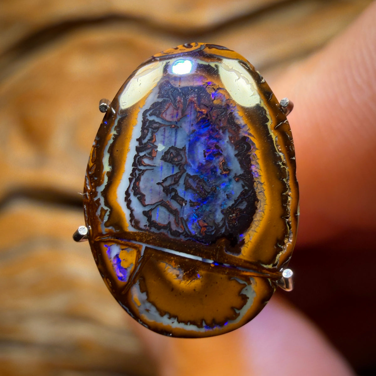 4.3cts - Tribal Yowah Nut Opal. Australian Opal