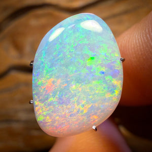 4.6cts - Gem Rare South Australian Crystal Opal from Mintabie