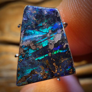 4.8cts - Australian Boulder Seam Opal
