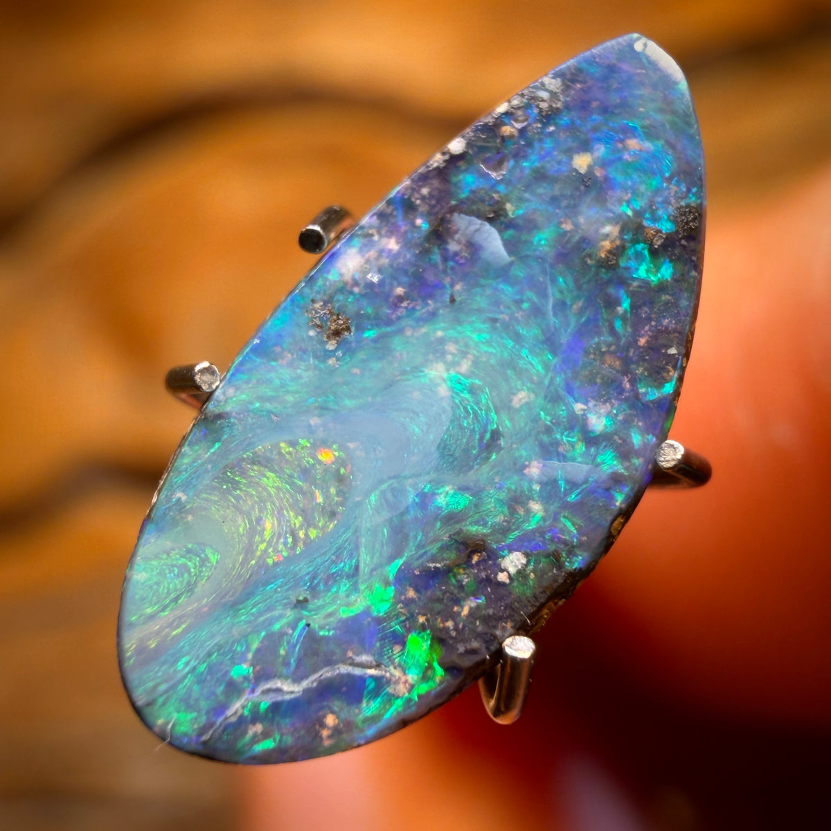 2.1cts - Queensland Boulder Seam Opal. Australian Opal