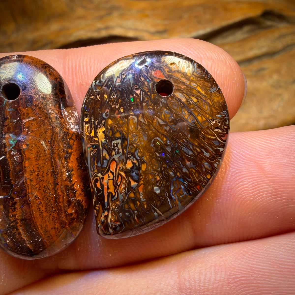 84,6ct – 3x gebohrte Queensland Boulder Opale. Günstiges Großhandelspaket