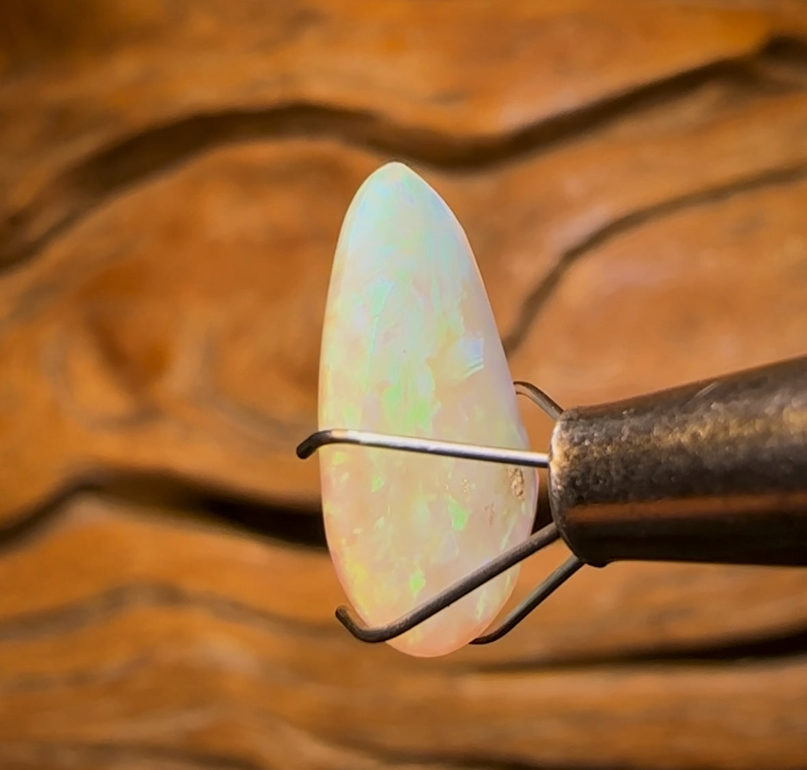 2,55 ct – Lightning Ridge Kristallopal