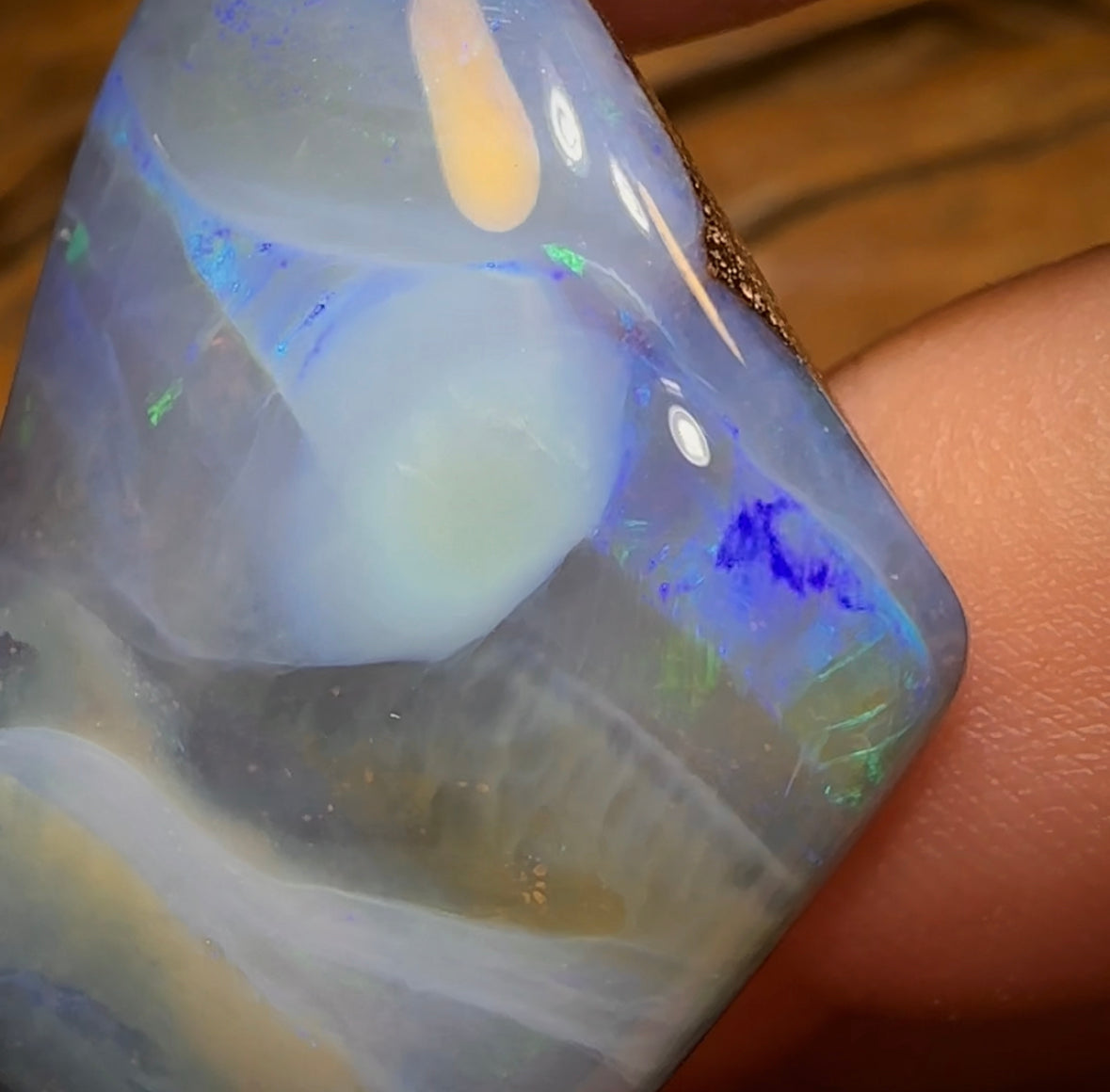 56.4cts - Queensland Boulder Seam Crazy Picture Opal