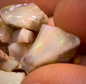 🔨 AUCTION 🔨 37.5cts - 20x South Australian Rare Mintabie Opal Rough Parcel