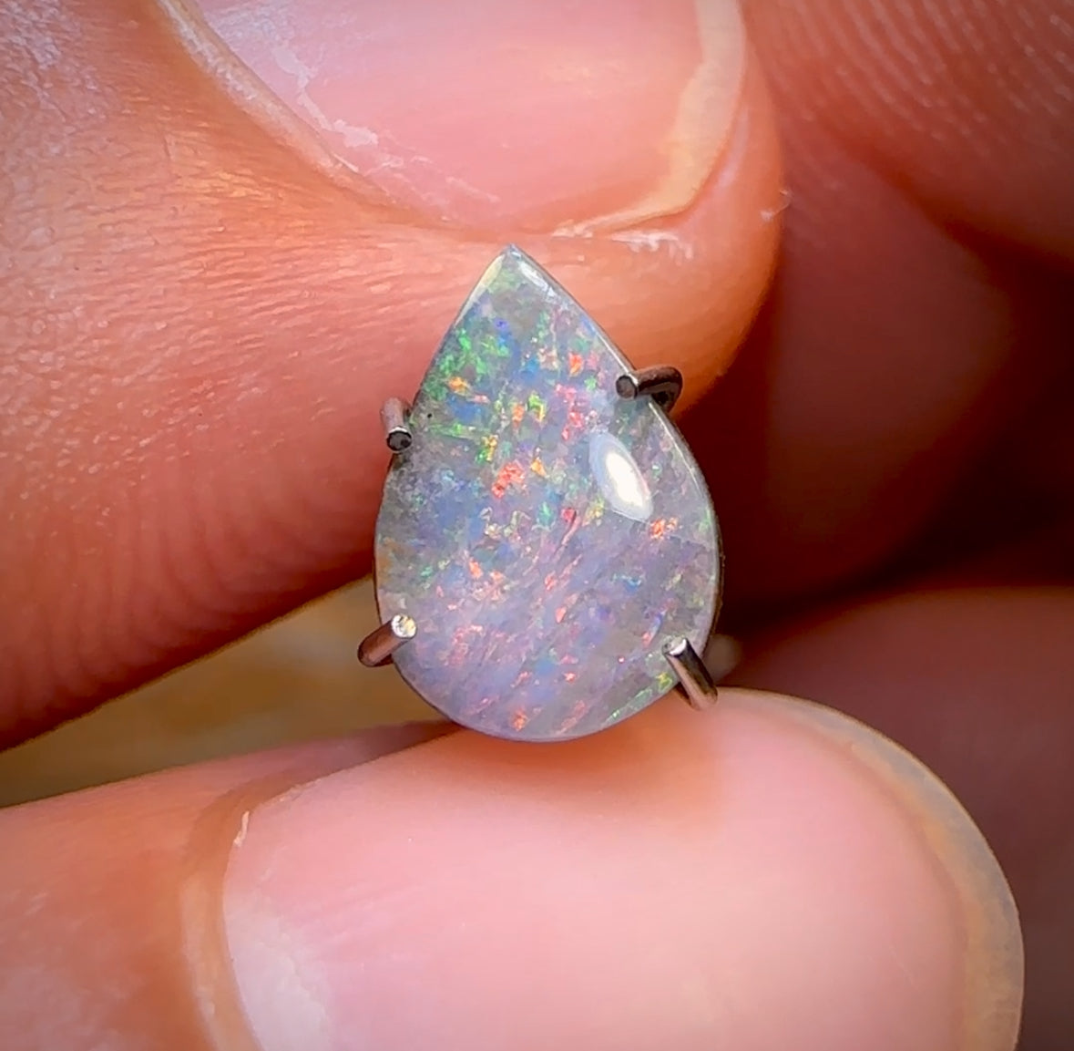 🔨 AUCTION 🔨 No Reserve 0.82cts - Queensland Boulder Seam Opal