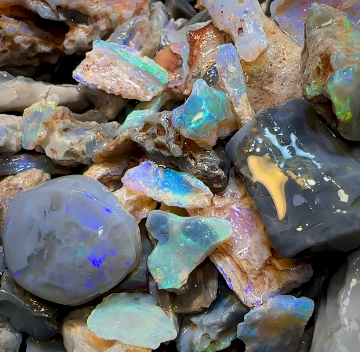 The 300Cts - Lightning Ridge Potch And Colour Parcels. Bulk Listing - Opal Whisperers