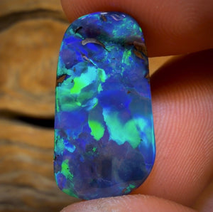 9.2cts - Best of the Best Blue Green GEM Queensland Boulder Seam Opal